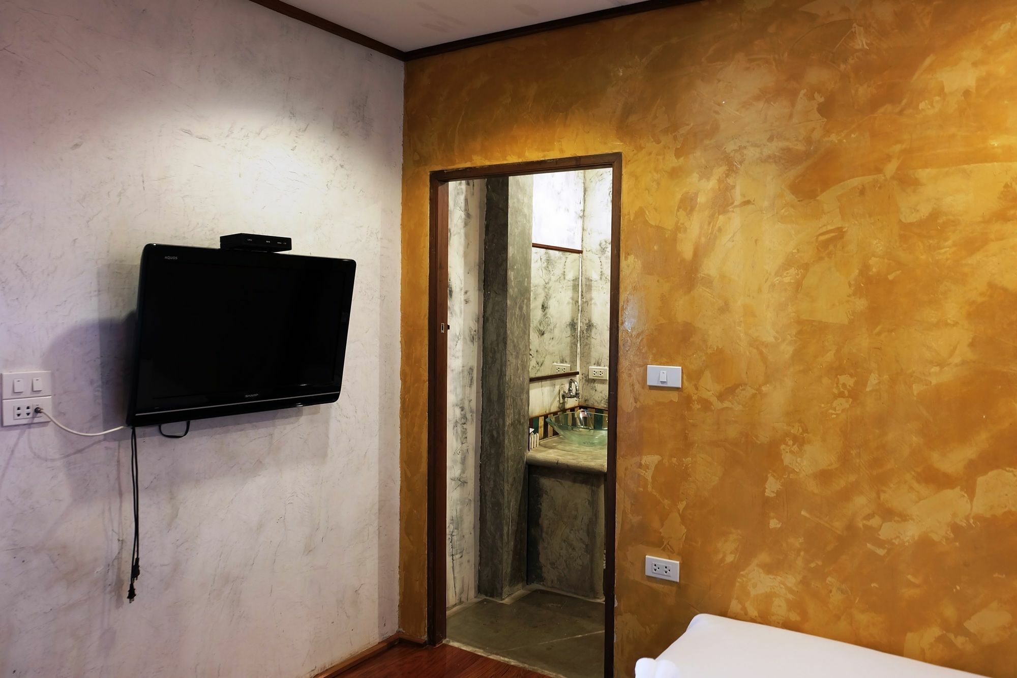 Baanchompooamphawa Apartment Exterior photo